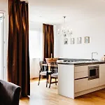 Lägenhetshotell Legendär